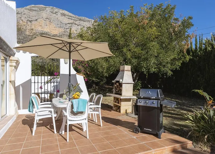 Celestia Villa Montgo